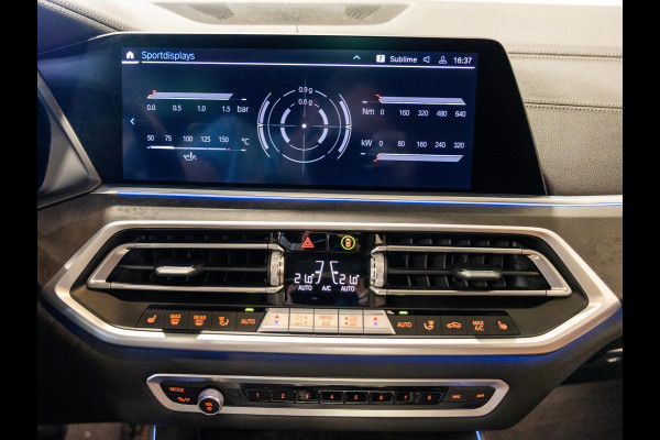 BMW X5 xDrive45e Executive M Pakket / 394pk / SOH 90% / Panorama dak / Trekhaak / Head-up display / 360 graden camera /
