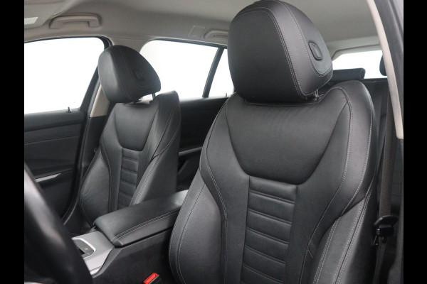 BMW 3 Serie Touring 320e Business Edition Plus | SOH 84,2% | Leder | Cruise control | Stoelverwarming | Climate control | 3 zone klimaat | Navigatie | Bluetooth | Elektrische achterklep | Trekhaak
