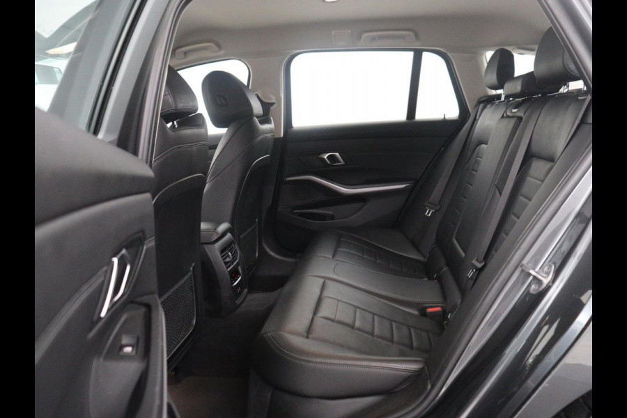 BMW 3 Serie Touring 320e Business Edition Plus | SOH 84,2% | Leder | Cruise control | Stoelverwarming | Climate control | 3 zone klimaat | Navigatie | Bluetooth | Elektrische achterklep | Trekhaak