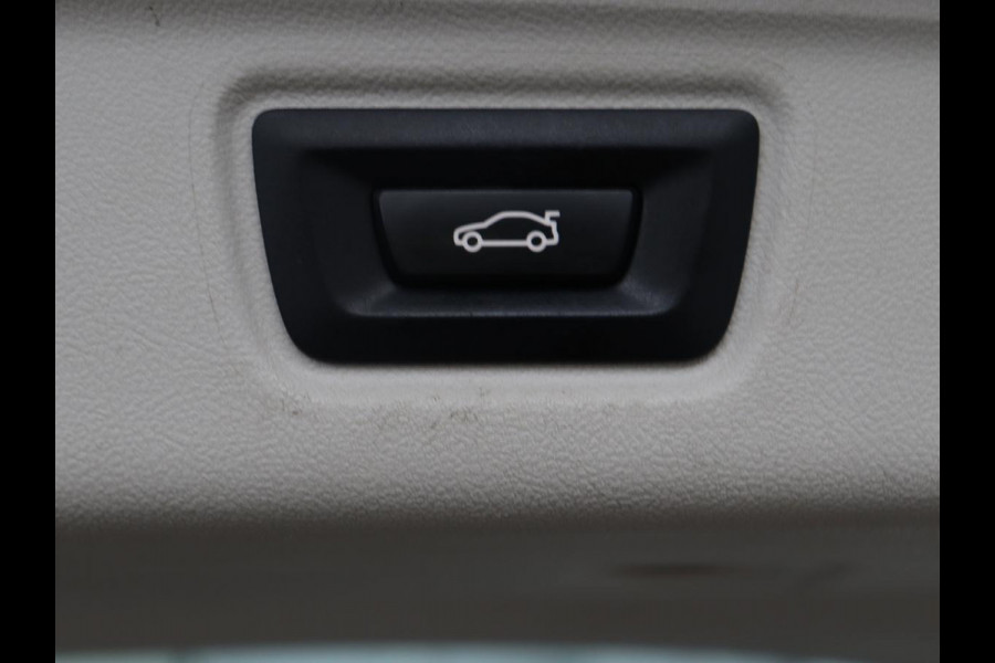 BMW 3 Serie Touring 320e Business Edition Plus | SOH 84,2% | Leder | Cruise control | Stoelverwarming | Climate control | 3 zone klimaat | Navigatie | Bluetooth | Elektrische achterklep | Trekhaak
