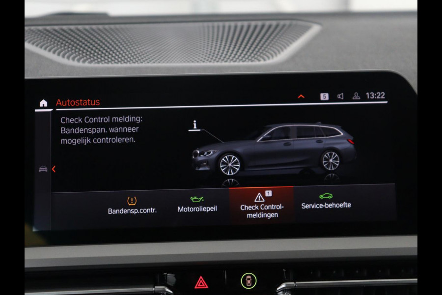 BMW 3 Serie Touring 320e Business Edition Plus | SOH 84,2% | Leder | Cruise control | Stoelverwarming | Climate control | 3 zone klimaat | Navigatie | Bluetooth | Elektrische achterklep | Trekhaak