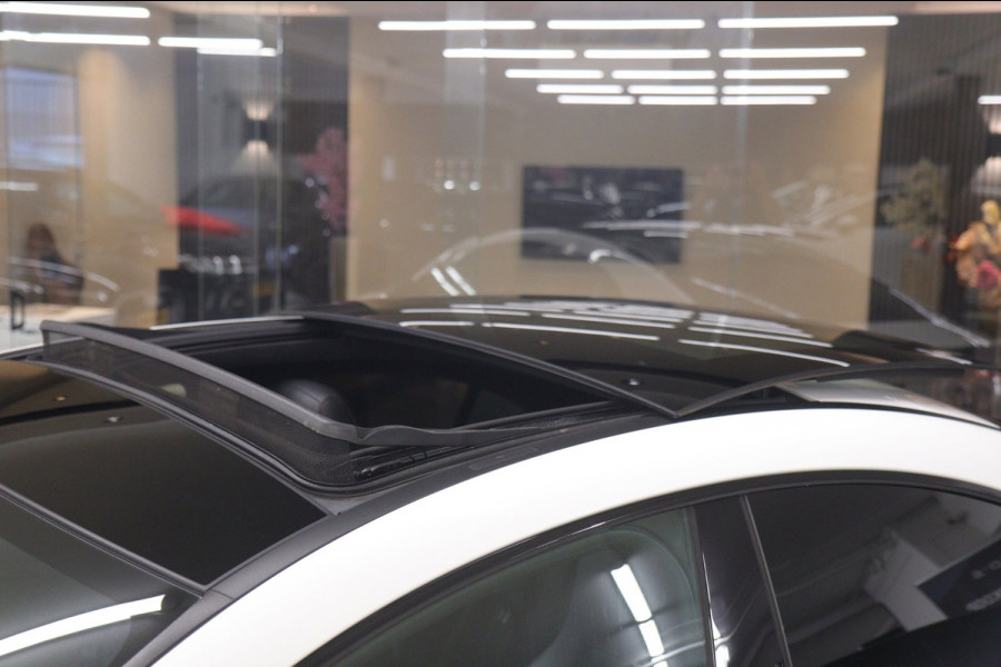 Mercedes-Benz CLA-Klasse 200 Business Solution AMG PANO/CAM/KEYLESS/LANEASSIST/VOL