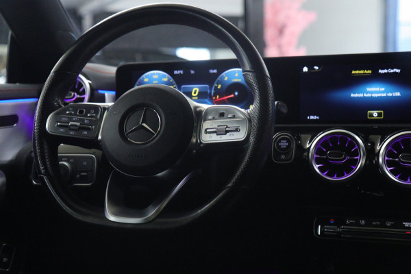 Mercedes-Benz CLA-Klasse 200 Business Solution AMG PANO/CAM/KEYLESS/LANEASSIST/VOL