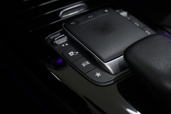 Mercedes-Benz CLA-Klasse 200 Business Solution AMG PANO/CAM/KEYLESS/LANEASSIST/VOL