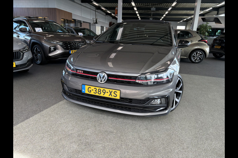 Volkswagen Polo 2.0 TSi 200pk GTi DSG 5-drs. SCHUIFDAK/BEATS/KEYLESS/CAMERA/DODEHOEK/1E EIGENAAR!