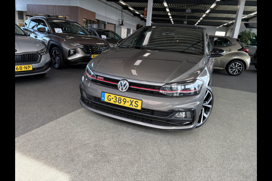 Volkswagen Polo 2.0 TSi 200pk GTi DSG 5-drs. SCHUIFDAK/BEATS/KEYLESS/CAMERA/DODEHOEK/1E EIGENAAR!