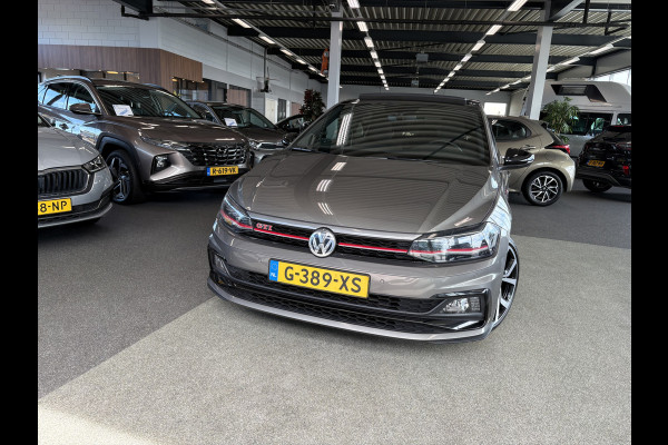Volkswagen Polo 2.0 TSi 200pk GTi DSG 5-drs. SCHUIFDAK/BEATS/KEYLESS/CAMERA/DODEHOEK/1E EIGENAAR!