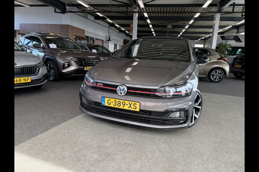 Volkswagen Polo 2.0 TSi 200pk GTi DSG 5-drs. SCHUIFDAK/BEATS/KEYLESS/CAMERA/DODEHOEK/1E EIGENAAR!
