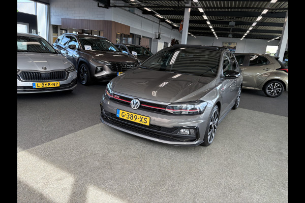 Volkswagen Polo 2.0 TSi 200pk GTi DSG 5-drs. SCHUIFDAK/BEATS/KEYLESS/CAMERA/DODEHOEK/1E EIGENAAR!