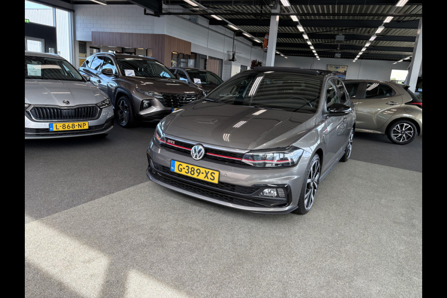 Volkswagen Polo 2.0 TSi 200pk GTi DSG 5-drs. SCHUIFDAK/BEATS/KEYLESS/CAMERA/DODEHOEK/1E EIGENAAR!