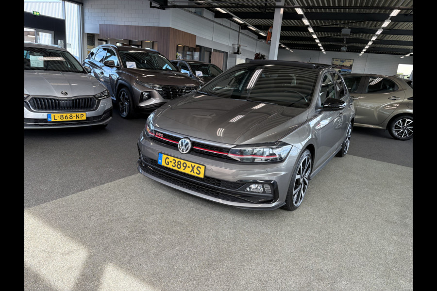 Volkswagen Polo 2.0 TSi 200pk GTi DSG 5-drs. SCHUIFDAK/BEATS/KEYLESS/CAMERA/DODEHOEK/1E EIGENAAR!