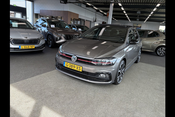 Volkswagen Polo 2.0 TSi 200pk GTi DSG 5-drs. SCHUIFDAK/BEATS/KEYLESS/CAMERA/DODEHOEK/1E EIGENAAR!