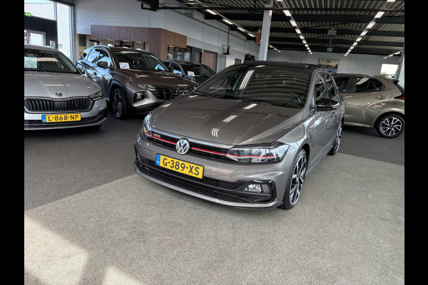 Volkswagen Polo 2.0 TSi 200pk GTi DSG 5-drs. SCHUIFDAK/BEATS/KEYLESS/CAMERA/DODEHOEK/1E EIGENAAR!