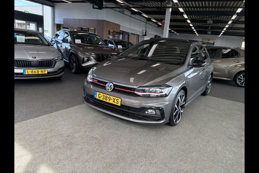 Volkswagen Polo 2.0 TSi 200pk GTi DSG 5-drs. SCHUIFDAK/BEATS/KEYLESS/CAMERA/DODEHOEK/1E EIGENAAR!