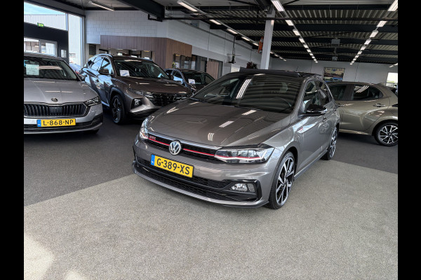 Volkswagen Polo 2.0 TSi 200pk GTi DSG 5-drs. SCHUIFDAK/BEATS/KEYLESS/CAMERA/DODEHOEK/1E EIGENAAR!