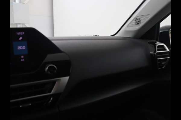 Citroën C4 1.2 Puretech Feel | Cruise control | Navigatie | Camera | Park assist | Carplay | Climate control | Trekhaak