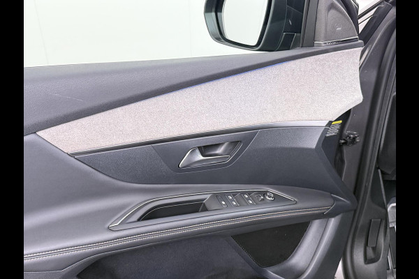 Peugeot 3008 1.6 HYbrid 225 GT BLACK PAKKET | 19 INCH LM-VELGEN | FOCAL PREMIUM AUDIO | ELEKTRISCHE KOFFERBAK | MEMORY SEATS | STOELVERWARMING | ALCANTARA/LEDER INTERIEUR | i-COCKPIT | 180° CAMERA | ADAPTIVE CRUISE CONTROL | RIJKLAAR INCL. 12 MND. BOVAG GARANTIE