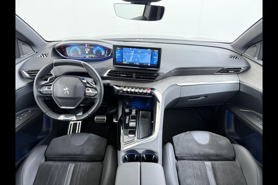 Peugeot 3008 1.6 HYbrid 225 GT BLACK PAKKET | 19 INCH LM-VELGEN | FOCAL PREMIUM AUDIO | ELEKTRISCHE KOFFERBAK | MEMORY SEATS | STOELVERWARMING | ALCANTARA/LEDER INTERIEUR | i-COCKPIT | 180° CAMERA | ADAPTIVE CRUISE CONTROL | RIJKLAAR INCL. 12 MND. BOVAG GARANTIE