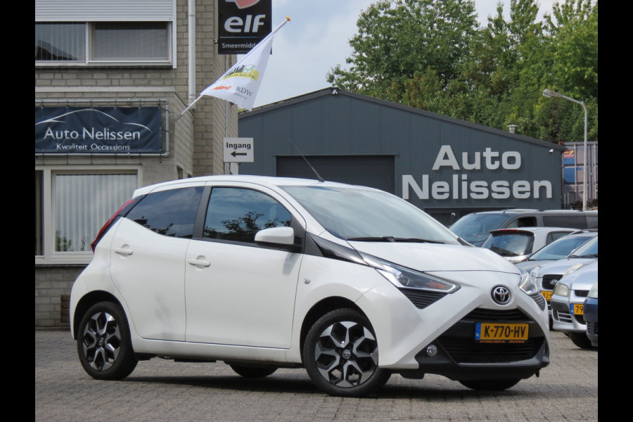 Toyota Aygo 1.0 VVT-i x-joy | APPLE CARPLAY | DAB+ RADIO | CRUISE CONTROL |