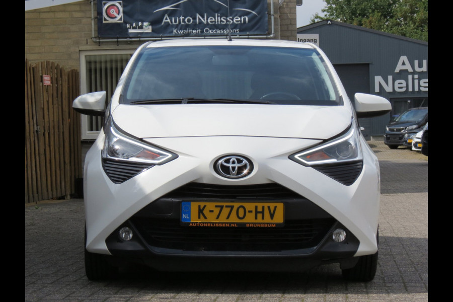 Toyota Aygo 1.0 VVT-i x-joy | APPLE CARPLAY | DAB+ RADIO | CRUISE CONTROL |