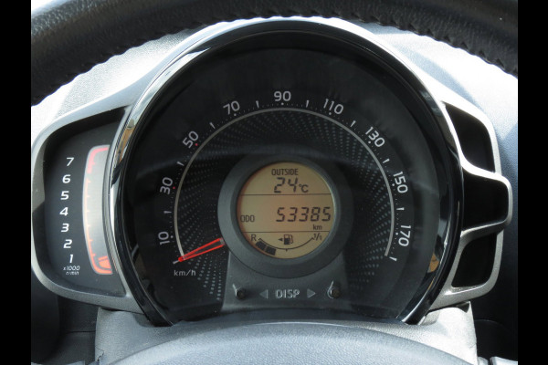 Toyota Aygo 1.0 VVT-i x-joy | APPLE CARPLAY | DAB+ RADIO | CRUISE CONTROL |
