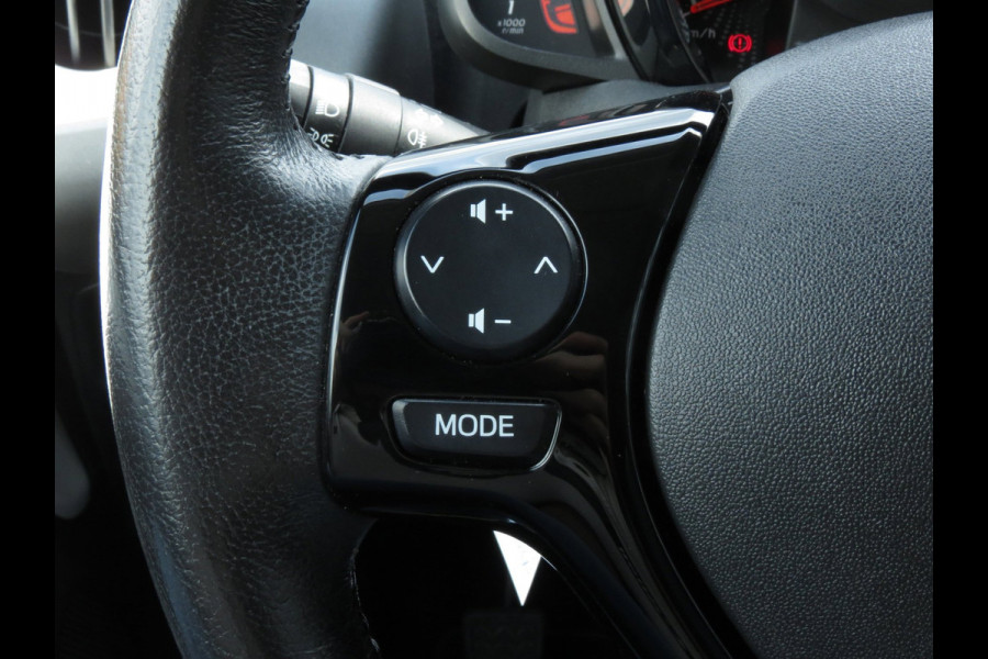Toyota Aygo 1.0 VVT-i x-joy | APPLE CARPLAY | DAB+ RADIO | CRUISE CONTROL |