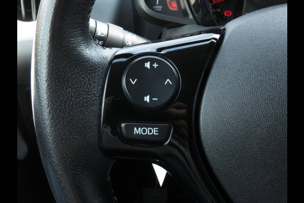 Toyota Aygo 1.0 VVT-i x-joy | APPLE CARPLAY | DAB+ RADIO | CRUISE CONTROL |