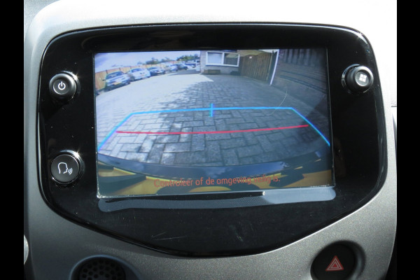 Toyota Aygo 1.0 VVT-i x-joy | APPLE CARPLAY | DAB+ RADIO | CRUISE CONTROL |