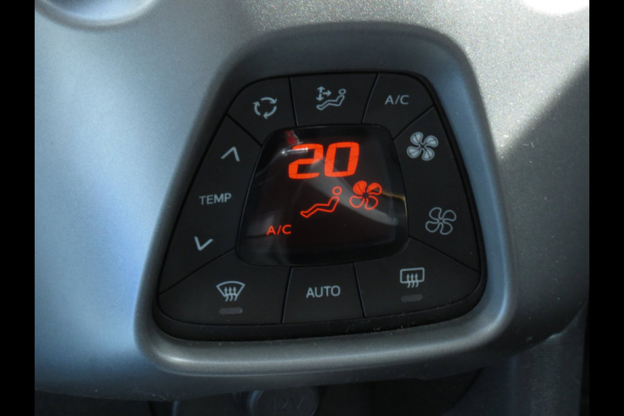 Toyota Aygo 1.0 VVT-i x-joy | APPLE CARPLAY | DAB+ RADIO | CRUISE CONTROL |