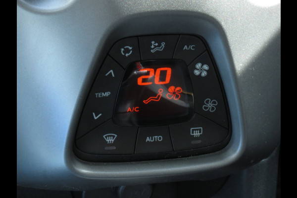 Toyota Aygo 1.0 VVT-i x-joy | APPLE CARPLAY | DAB+ RADIO | CRUISE CONTROL |