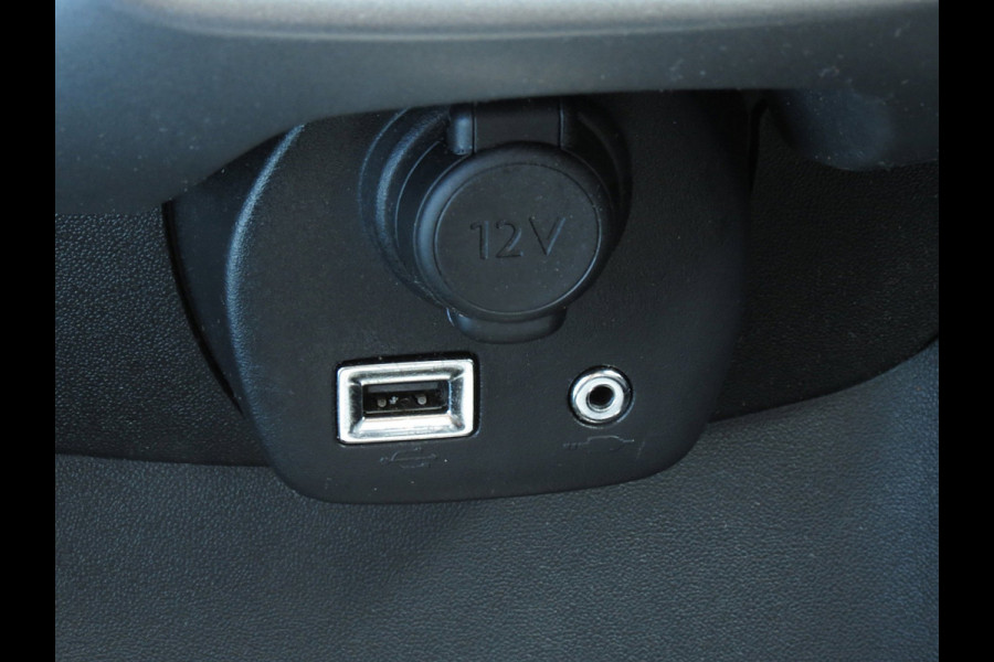 Toyota Aygo 1.0 VVT-i x-joy | APPLE CARPLAY | DAB+ RADIO | CRUISE CONTROL |