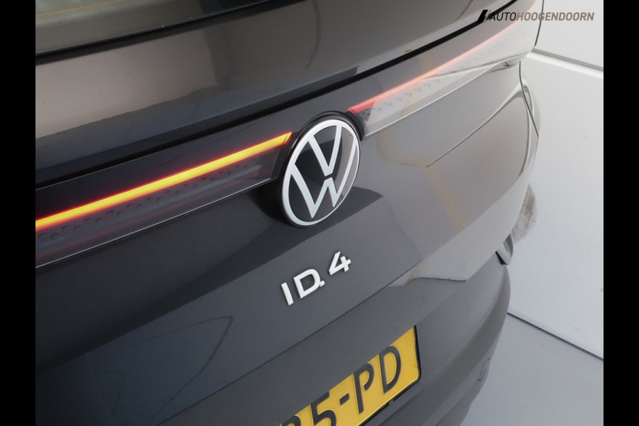 Volkswagen ID.4 Pro 77 kWh Luxe (APPLE CARPLAY,TREKHAAK,CLIMATE,PARKEERSENSOREN,STOELVERWARMING,ADAPTIVE CRUISE,LED,ARMSTEUNEN)