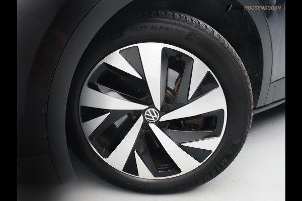 Volkswagen ID.4 Pro 77 kWh Luxe (APPLE CARPLAY,TREKHAAK,CLIMATE,PARKEERSENSOREN,STOELVERWARMING,ADAPTIVE CRUISE,LED,ARMSTEUNEN)