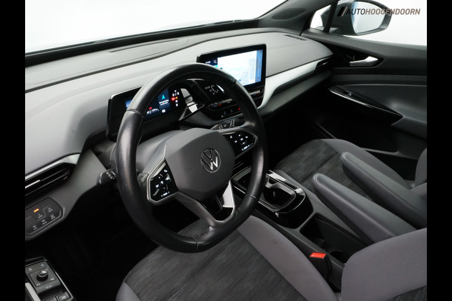 Volkswagen ID.4 Pro 77 kWh Luxe (APPLE CARPLAY,TREKHAAK,CLIMATE,PARKEERSENSOREN,STOELVERWARMING,ADAPTIVE CRUISE,LED,ARMSTEUNEN)
