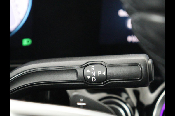 Mercedes-Benz EQA 250 Business Solution Luxury 67 kWh | SOH 94,7% | Half leder | Cruise control | Dodehoek detectie | Stoelverwarming | Camera | Park assist | Navigatie | Sfeerverlichting | Elektrische achterklep