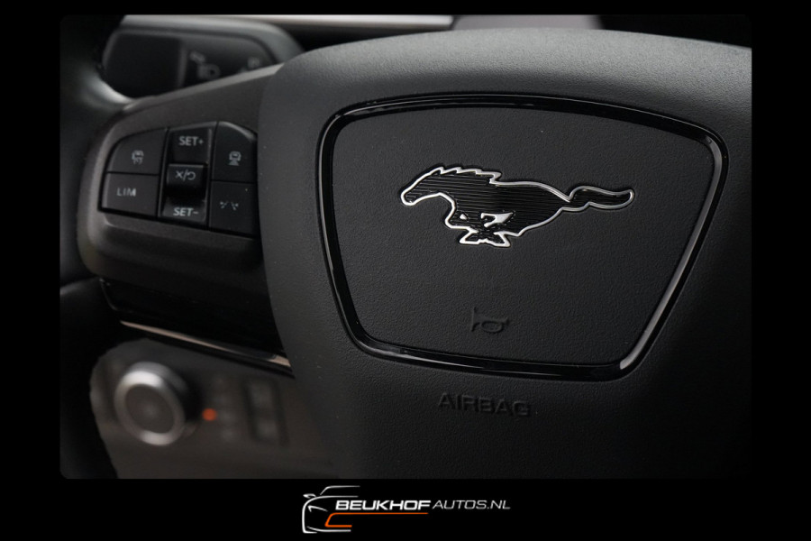 Ford Mustang Mach-E RWD75 kWh Pano Carplay B&O Camera Soh93%