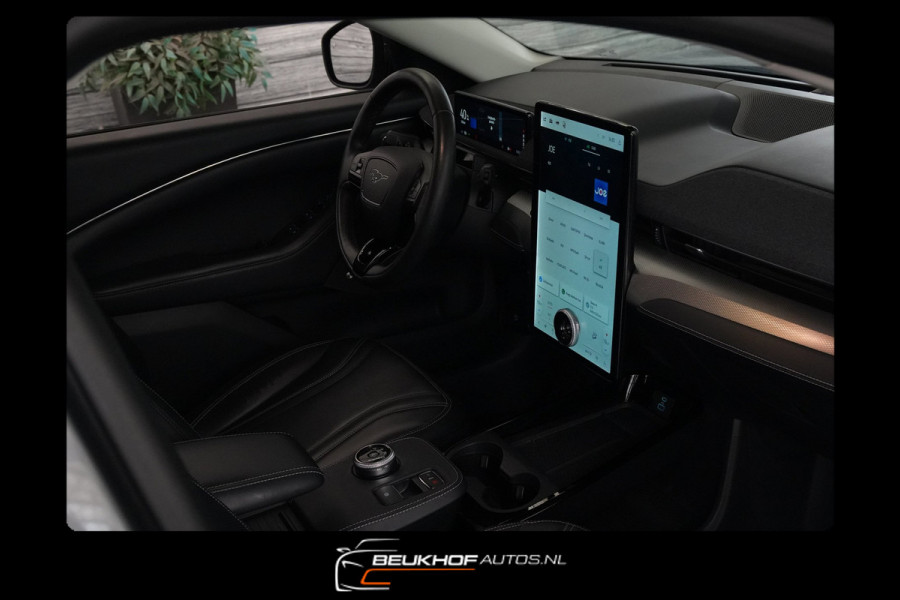 Ford Mustang Mach-E RWD75 kWh Pano Carplay B&O Camera Soh93%