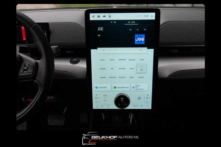 Ford Mustang Mach-E RWD75 kWh Pano Carplay B&O Camera Soh93%