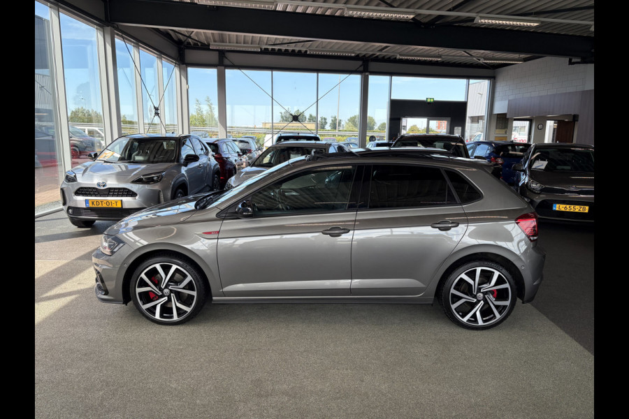Volkswagen Polo 2.0 TSi 200pk GTi DSG 5-drs. SCHUIFDAK/BEATS/KEYLESS/CAMERA/DODEHOEK/1E EIGENAAR!