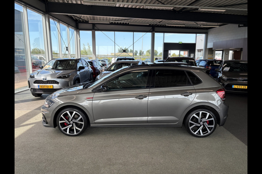 Volkswagen Polo 2.0 TSi 200pk GTi DSG 5-drs. SCHUIFDAK/BEATS/KEYLESS/CAMERA/DODEHOEK/1E EIGENAAR!