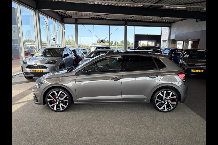 Volkswagen Polo 2.0 TSi 200pk GTi DSG 5-drs. SCHUIFDAK/BEATS/KEYLESS/CAMERA/DODEHOEK/1E EIGENAAR!
