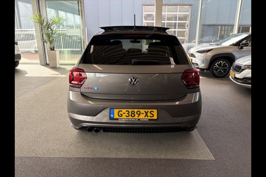 Volkswagen Polo 2.0 TSi 200pk GTi DSG 5-drs. SCHUIFDAK/BEATS/KEYLESS/CAMERA/DODEHOEK/1E EIGENAAR!