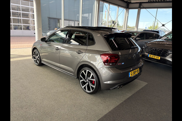 Volkswagen Polo 2.0 TSi 200pk GTi DSG 5-drs. SCHUIFDAK/BEATS/KEYLESS/CAMERA/DODEHOEK/1E EIGENAAR!