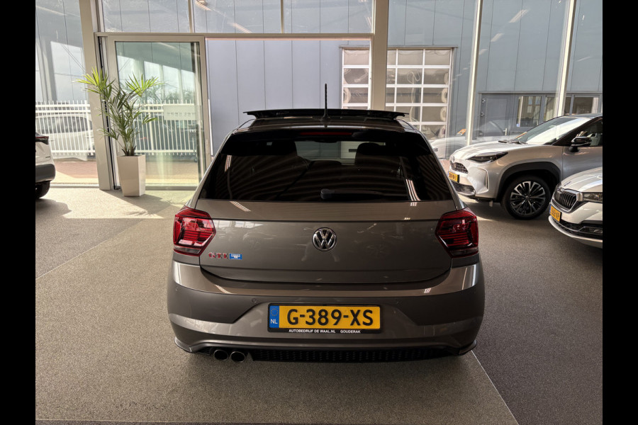 Volkswagen Polo 2.0 TSi 200pk GTi DSG 5-drs. SCHUIFDAK/BEATS/KEYLESS/CAMERA/DODEHOEK/1E EIGENAAR!