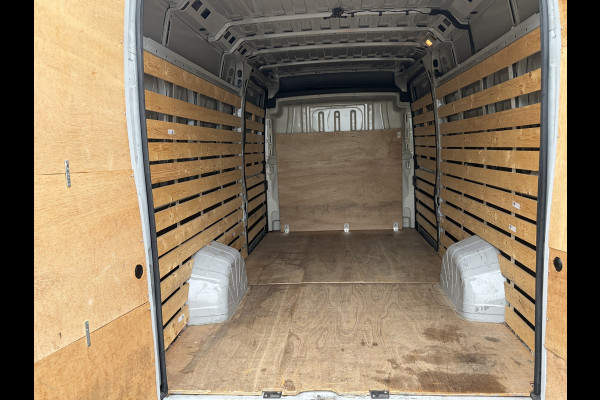 Peugeot Boxer 2.2 BlueHDi 180PK Euro6 Aut. L4H2 3.5t Zwaar ✓ 3-zits ✓ Trekhaak 3.000 KG ✓ dubbele schuifdeur