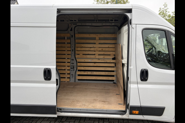 Peugeot Boxer 2.2 BlueHDi 180PK Euro6 Aut. L4H2 3.5t Zwaar ✓ 3-zits ✓ Trekhaak 3.000 KG ✓ dubbele schuifdeur