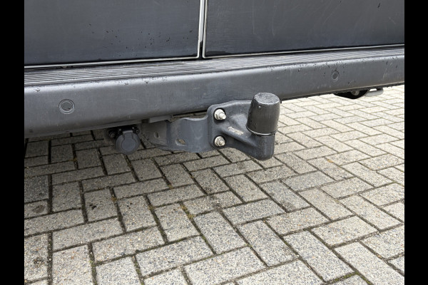 Peugeot Boxer 2.2 BlueHDi 180PK Euro6 Aut. L4H2 3.5t Zwaar ✓ 3-zits ✓ Trekhaak 3.000 KG ✓ dubbele schuifdeur