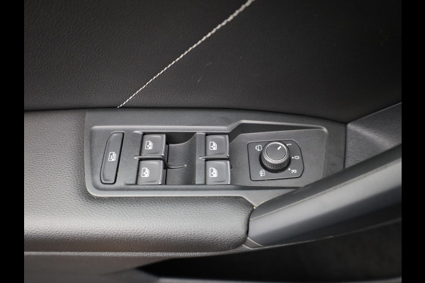 Volkswagen Tiguan 1.5 TSI R-Line Business+ | Panodak | Standkachel | Keyless | IQ Light | Black Style | Elk. A-klep | Prijs Rijklaar !!