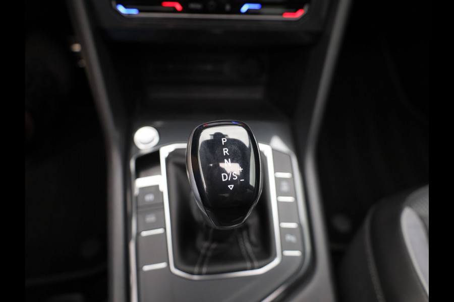 Volkswagen Tiguan 1.5 TSI R-Line Business+ | Panodak | Standkachel | Keyless | IQ Light | Black Style | Elk. A-klep | Prijs Rijklaar !!