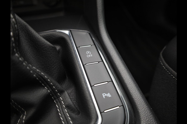 Volkswagen Tiguan 1.5 TSI R-Line Business+ | Panodak | Standkachel | Keyless | IQ Light | Black Style | Elk. A-klep | Prijs Rijklaar !!